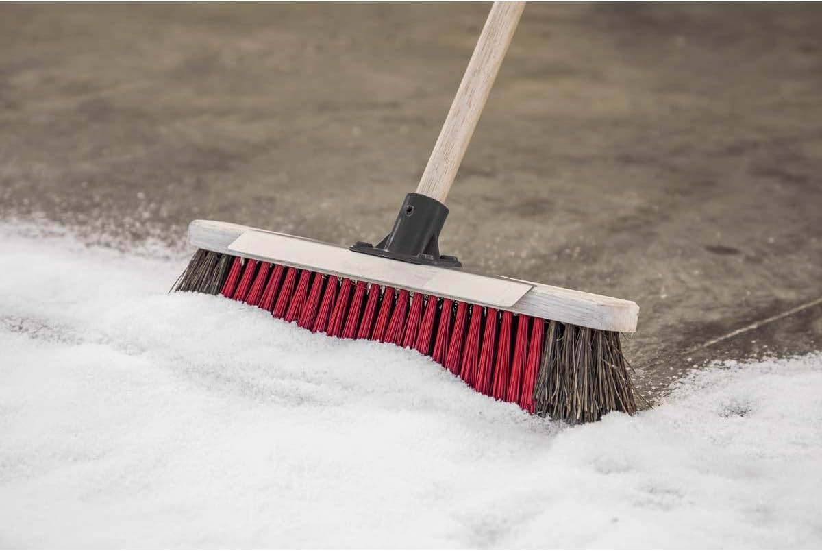 Charles Bentley 16" Utility Brush with Scraper | Dual Bristles for any Job.