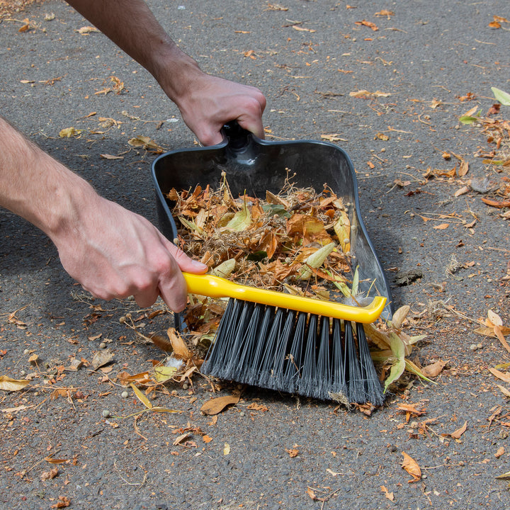 Bulldozer Dustpan and Brush Set HQ.8015/BY