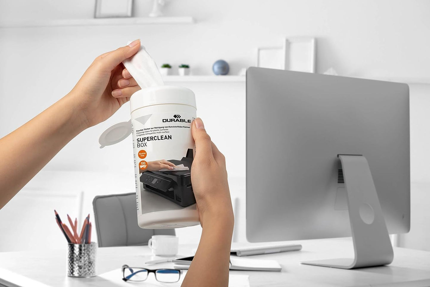 Durable Superclean Box Cleaning Wipes for Plastic Surfaces Alcohol Free (Pack of 100) 570802