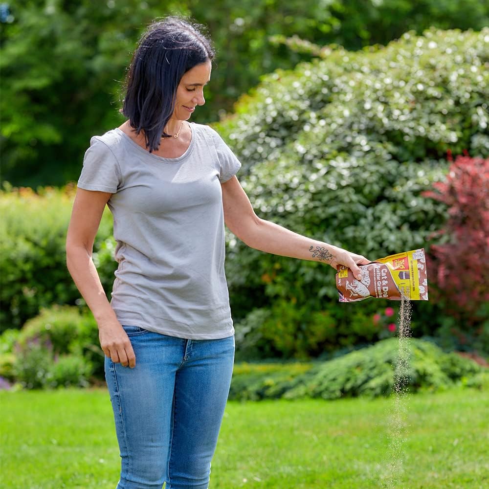 The Big Cheese Cat And Dog Scatter Granules - 750G, Covers 250 M2