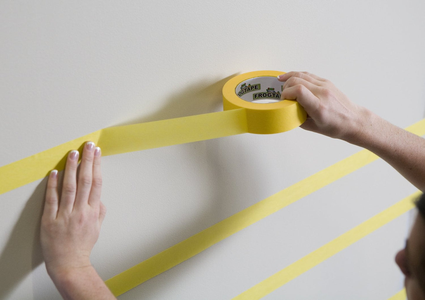 Frog Tape Yellow | Delicate Surface Painters Masking Tape | 48mm X 41.1M Roll