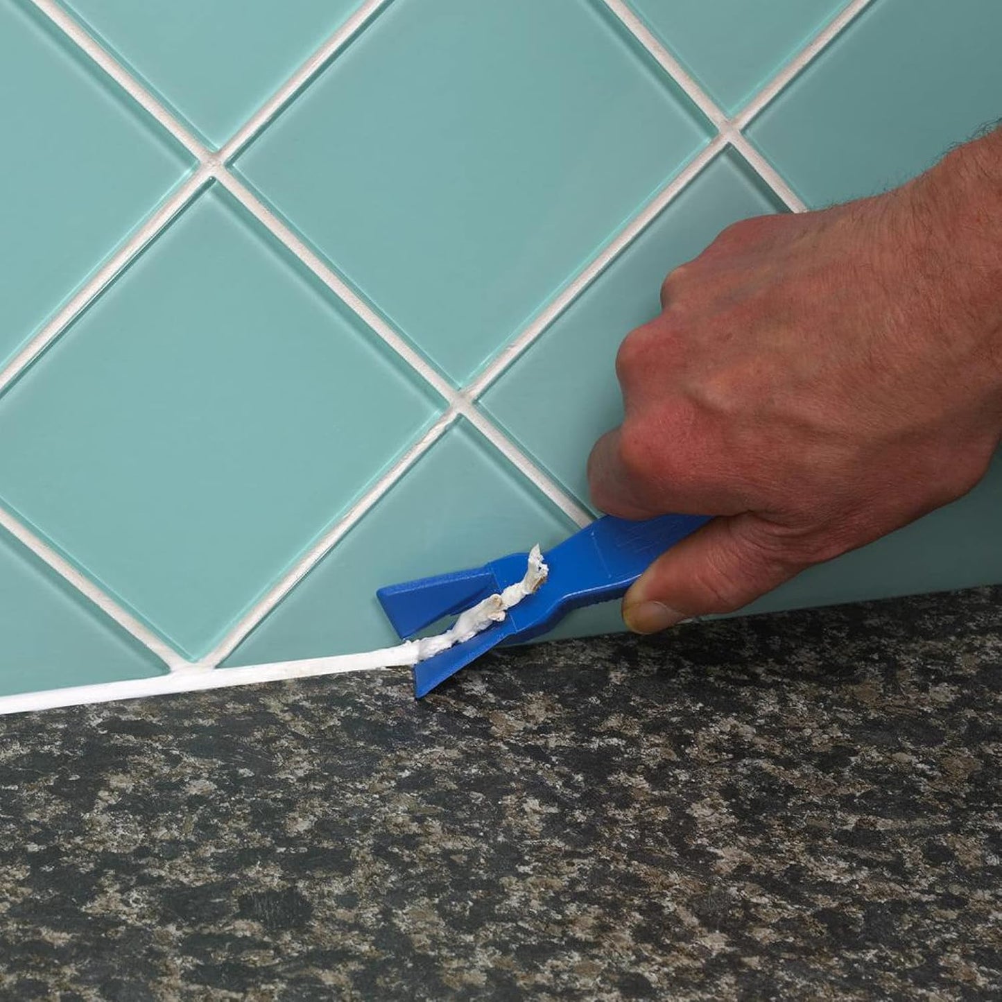 Everbuild Seal Rite Sealant Strip-Out Tool – Remove Existing Sealant Easily.