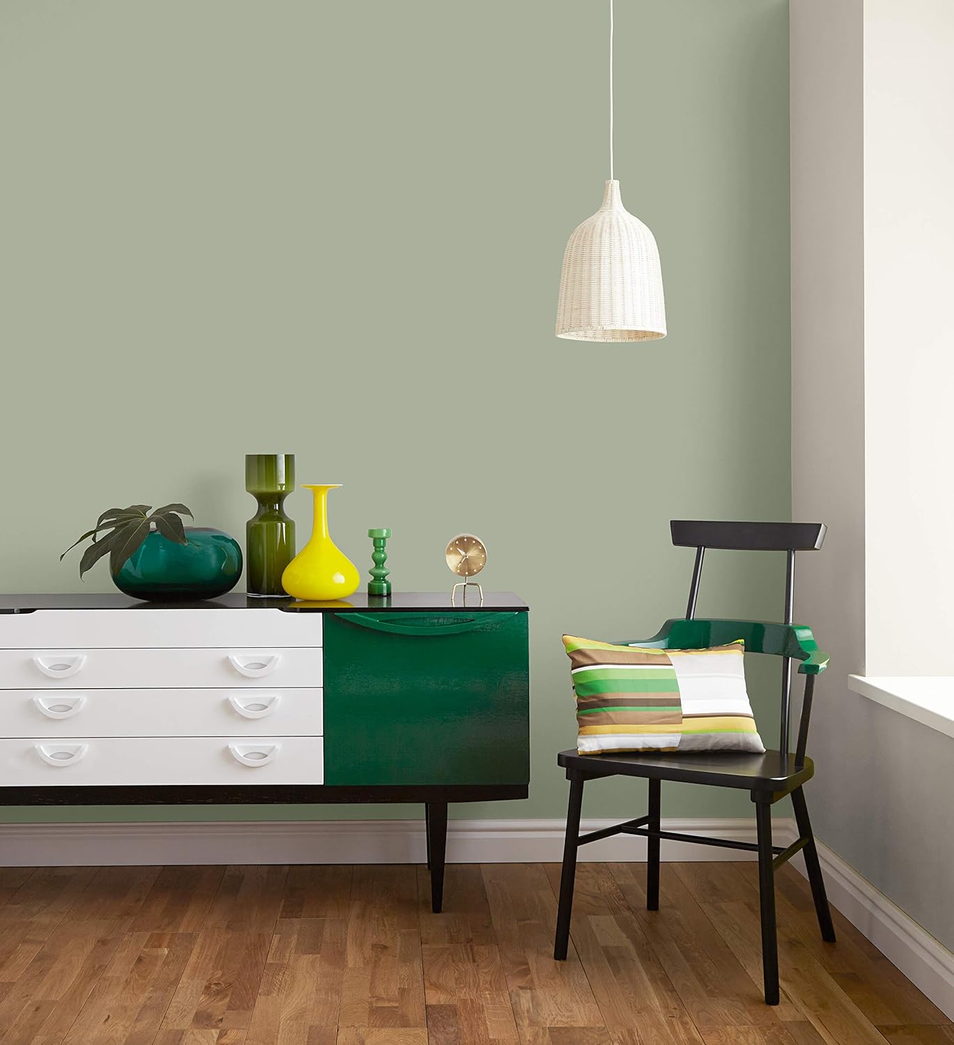 Crown Walls & Ceilings Silk 2.5L - Mellow Sage