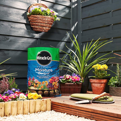 Miracle Gro Premium Moisture Control Potting Compost 10L