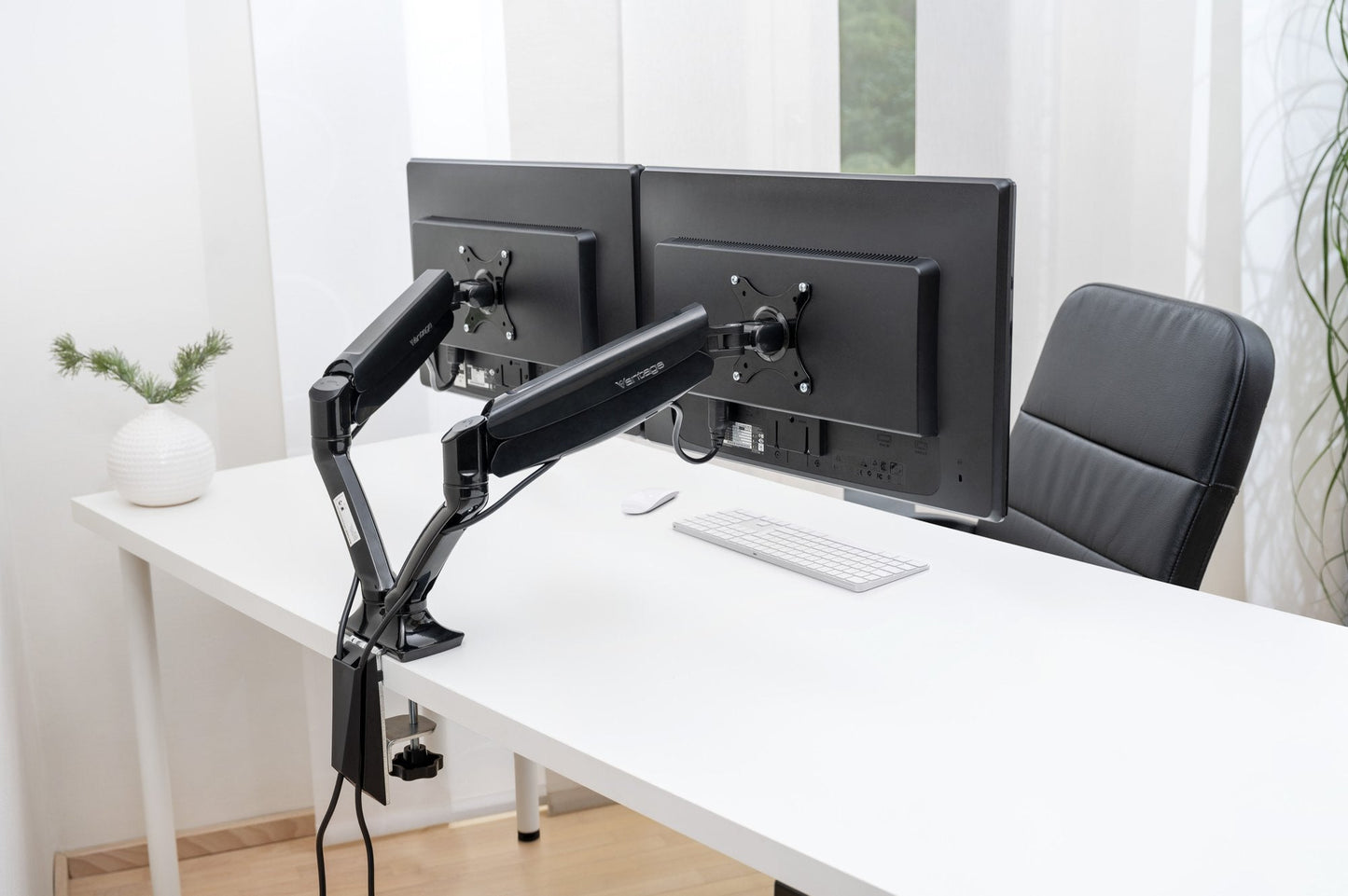 Vantage Office Duo Monitor Arm Black D0280002