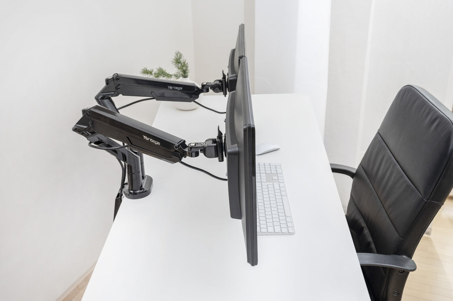Vantage Premium Duo Monitor Arm Black D0280004